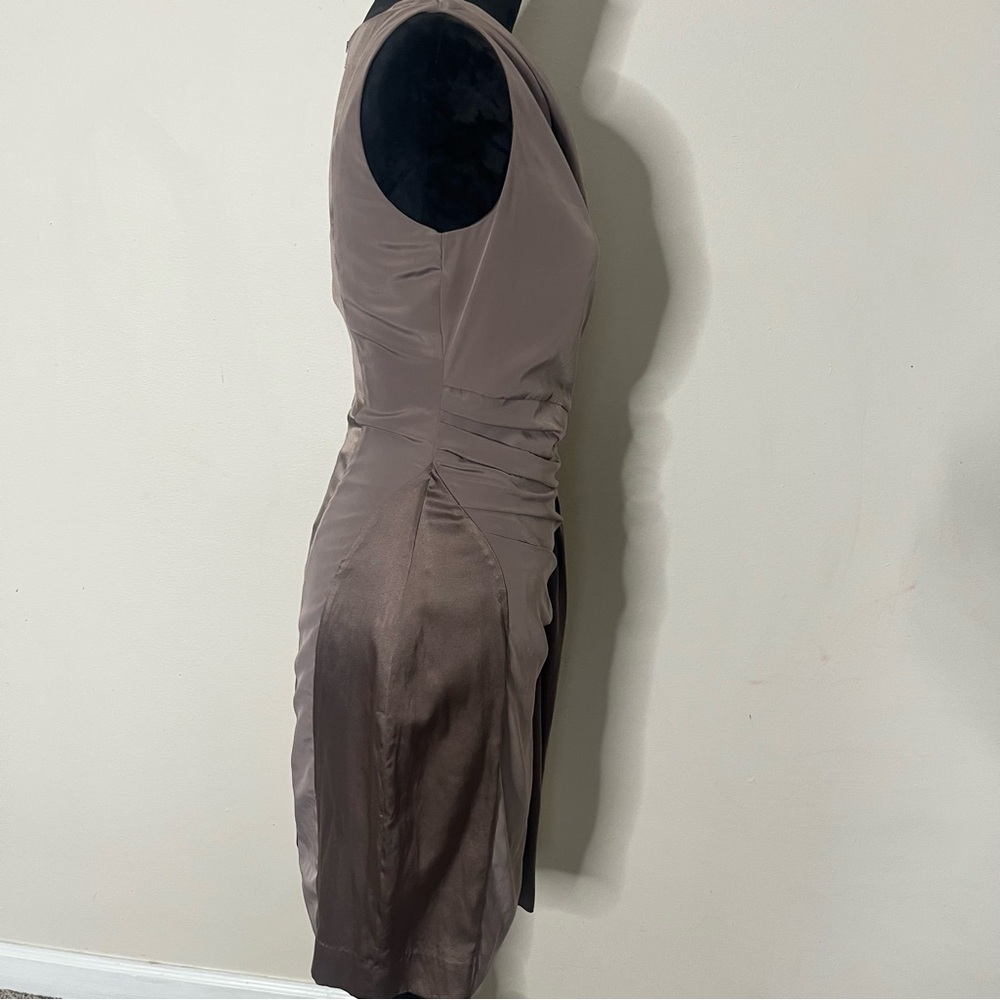 2 B Rych Women’s Taupe Sleeveless Knee Length Silk Cocktail Dress Sz XS - Picture 5 of 14
